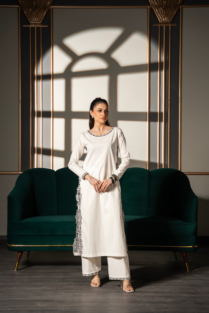Noor Silhouette embroidered ivory cotton twill kurta and pant set by Posheri