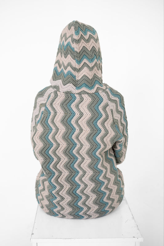 Tidal Shift crochet hoodie, back of hood showing zigzag chevron stitch pattern – POSHERI